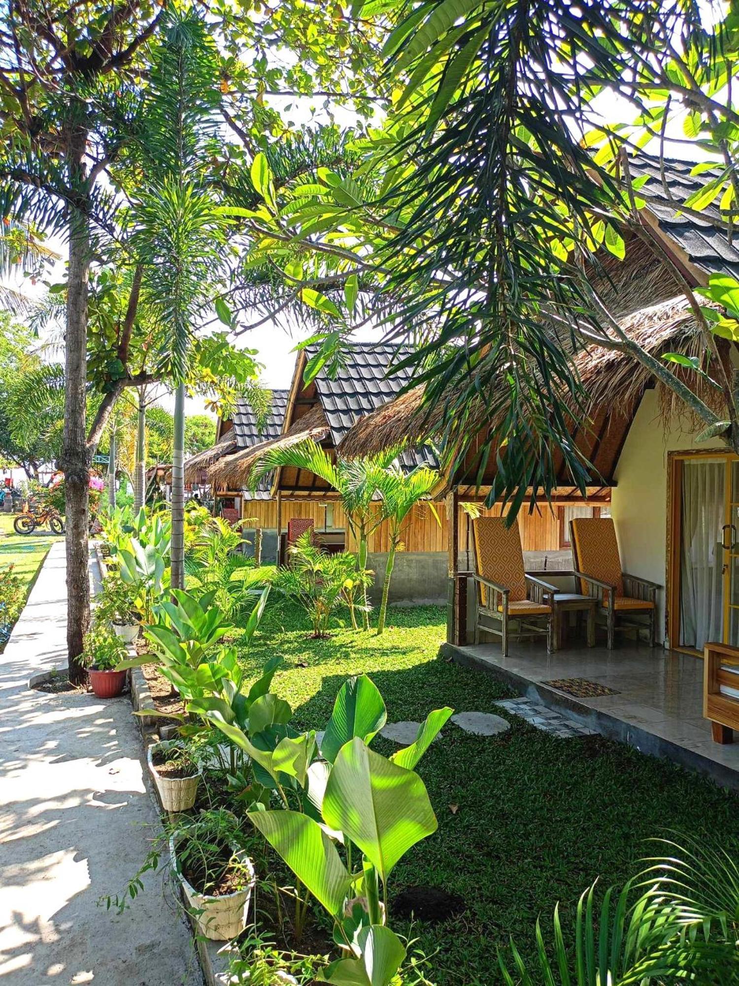 Bintang Tiga Bungalows Gili Air Exterior foto